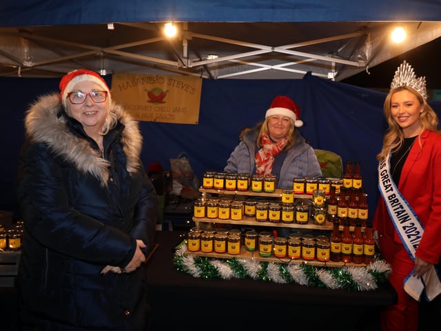 Andrea (Bangor) of Habanero Steve's pictured with Cllr Hazel Legge, Vice Chair, Lisburn & Castlereagh City Council Development Committee and Dundonald local and Miss Great Britain Eden McAllister