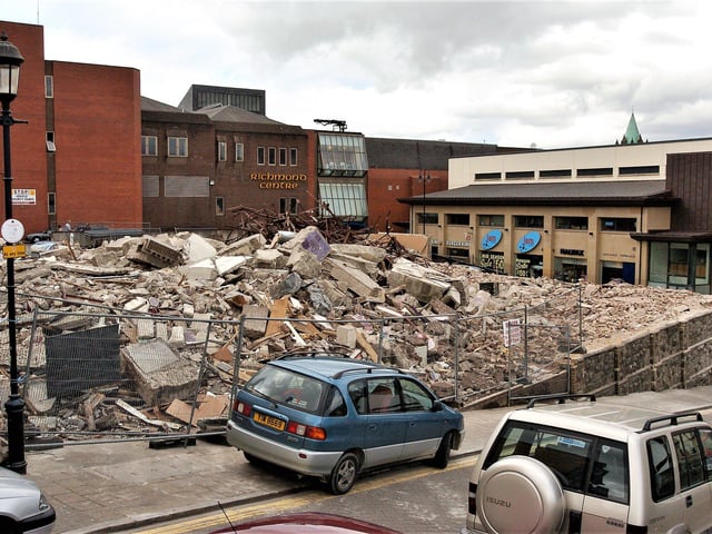 May 2005... Demolition of the Rialto Entertainments Centre at Newmarket Street.