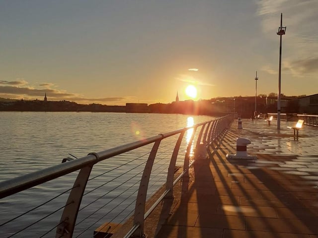 A walk along the quay does wonders to clear the head.