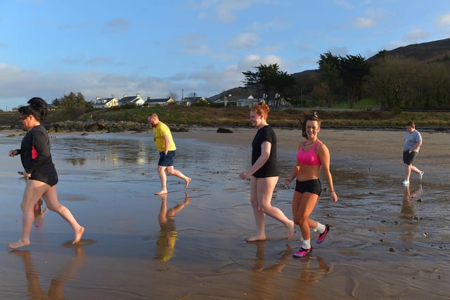 ARC Fitness New Year’s Day Charity Swim at Lisfannon beach, Inishowen. Photo: George Sweeney.  DER2152GS – 008