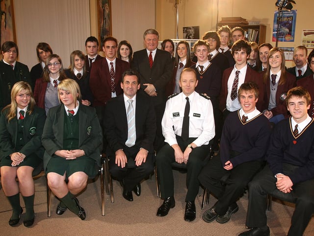 PSNI Chief Constable Sir Hugh Orde, and Barry Gilligan, vice-chairman of the Northern Ireland Policing board, who were the guests of the BBC Newsline I generation debating programme which was broadcast live on Wednesday evening from Foyle and Londonderry college. Pupils from Foyle and Londonderry College, Oakgrove Integrated College and St.Cecilia's College, were invited onto the programme to ask questions on news related topics. Included is Jack Magill, Headmaster at Foyle and Londonderry College. LS47-515MT