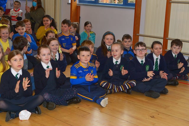 Pupils from St Patrick’s PS Pennyburn pictured during the visit of Steelstown Brian Og’s to the school on Friday morning last. Photo: George Sweeney.  DER2208GS – 090