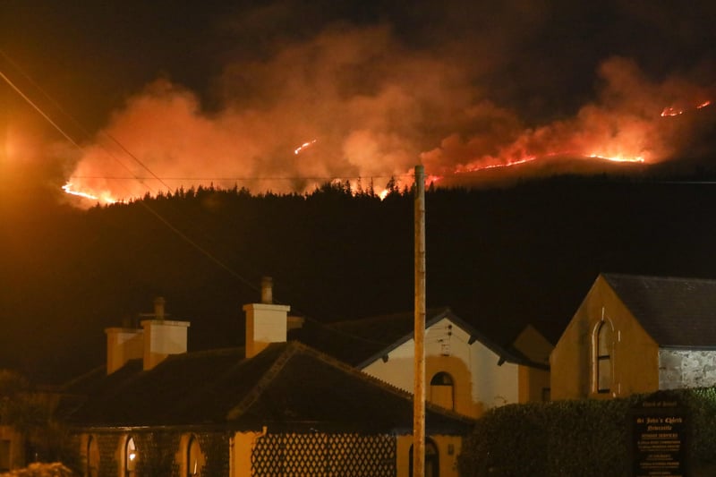 Press Eye - Belfast - Northern Ireland - 23rd April 2021

A gorse fire spreads across the Mourne Mountains overlooking Newcastle, Co Down