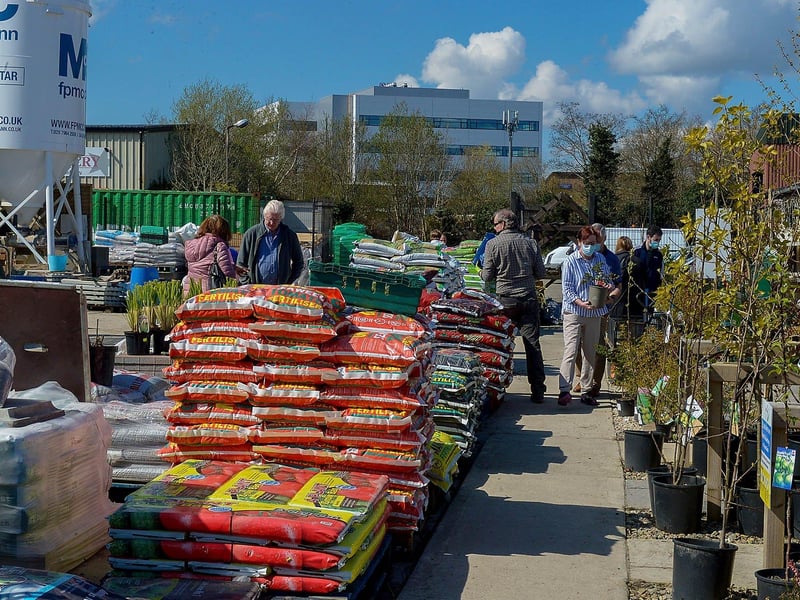 Customer shopping in the Springrowth Landscape and Garden Centre, Springtown Industrial Estate, after the recent easing of lockdown restrictions. DER2115GS – 025
