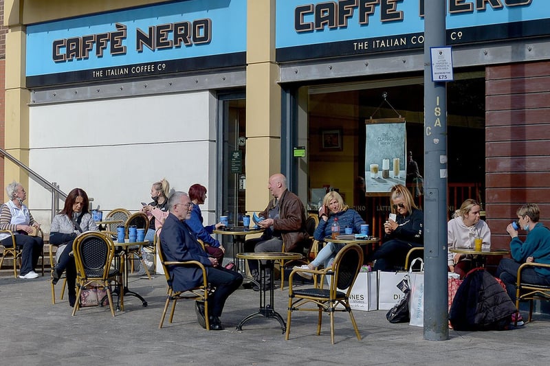Cafes and non-essential retails outlets reopen as lockdown restrictions are eased. Photo: George Sweeney / Derry Journal.  DER2117GS – 041