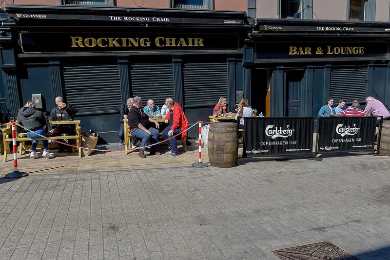 Customers make the most of the easing of lockdown restrictions as pubs with an outdoor service reopened. Photo: George Sweeney / Derry Journal.  DER2117GS - 050