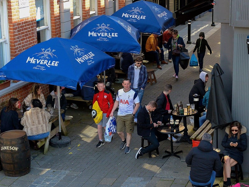 Local pubs, with an outdoor service, were busy over the Bank Holiday weekend as lockdown restrictions were further eased on Friday last. Photo: George Sweeney / Derry Journal. DER2117GS - 051