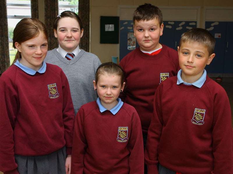 Ashlea PS P7 leavers. From left, Stephanie Spratt, saffron Watson, Hannah Rutherford, Jordan Mitchell and Christopher McFaul. INLS 2311-502MT.