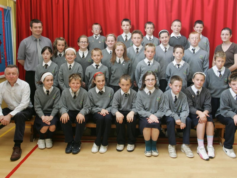P7 pupils from St. Paul's PS. Slievemore before they finished primary school.  (0806JB38)