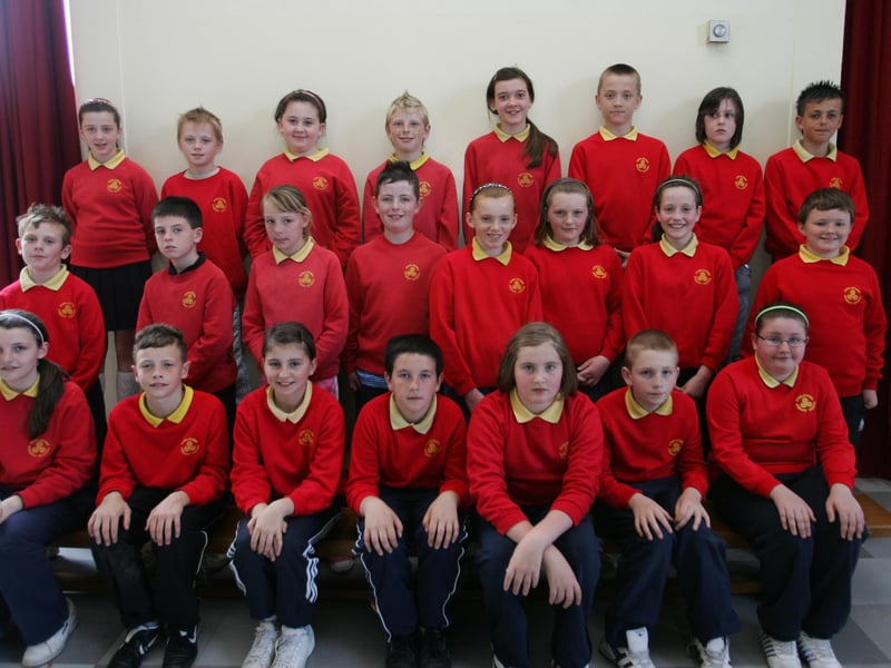Mrs Sadie Frier's P7 pupils from Steelstown PS. (0807Jb31)