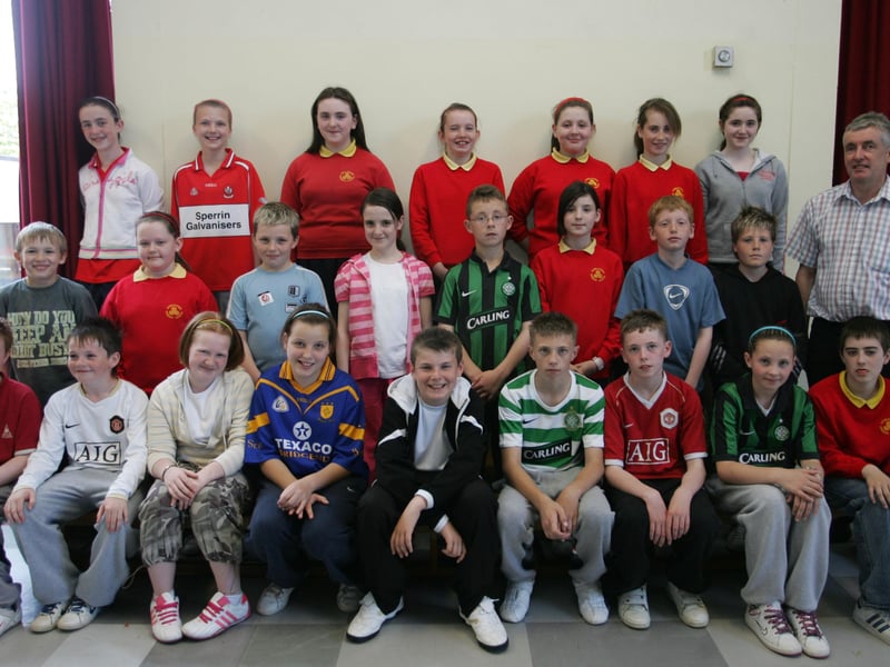 Mr Sean O'Kane's P7 pupils from Steelstown PS. (0807JB32)