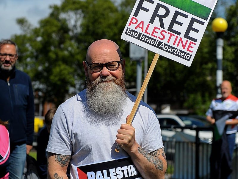 Protestor at the Palestinian solidarity Rally at Free Derry Wall on Saturday after last. Photo: George Sweeney. DER2120GS – 058