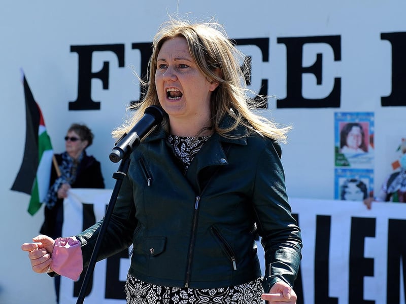Mary Durkan speaking at the Palestinian solidarity Rally at Free Derry Wall on Saturday after last. Photo: George Sweeney. DER2120GS – 071