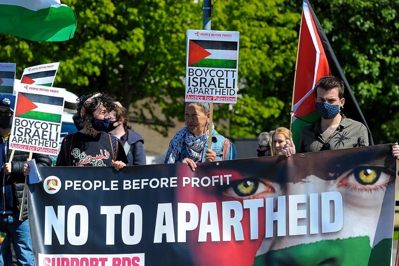 People Before Profit members at the Palestinian solidarity Rally at Free Derry Wall on Saturday after last. Photo: George Sweeney. DER2120GS – 068
