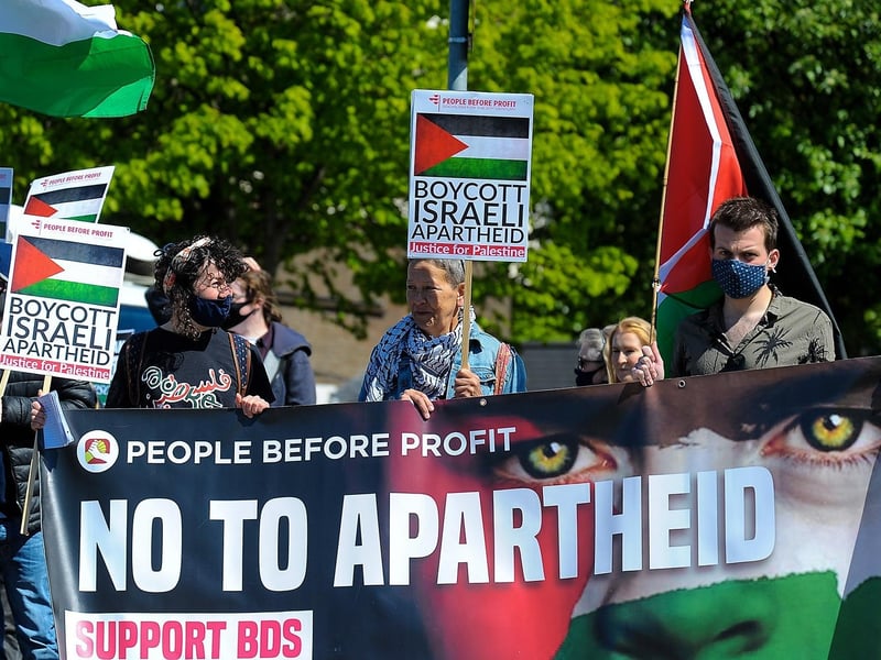 People Before Profit members at the Palestinian solidarity Rally at Free Derry Wall on Saturday after last. Photo: George Sweeney. DER2120GS – 068