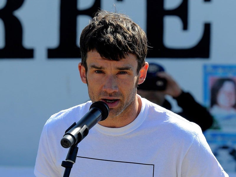 Ryan Moore representing Medical Aid Palestine thanks the people of Derry for their donations at the Palestinian Solidarity rally at Free Derry Wall on Saturday afternoon last, Photo: George Sweeney. DER2121GS – 080