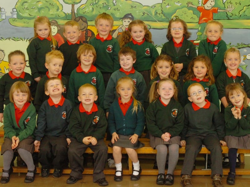 P1 pupils from Greenhaw Primary School. (2109PG24)
