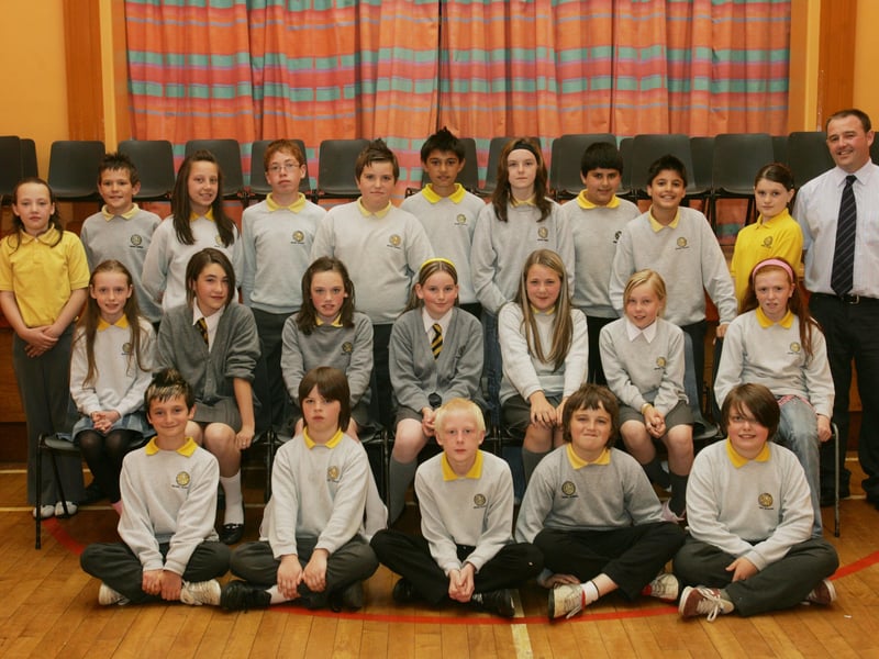 Model Primary School, Northland Road. Included is Mr. Michael Bradley, class teacher. (2606C47)