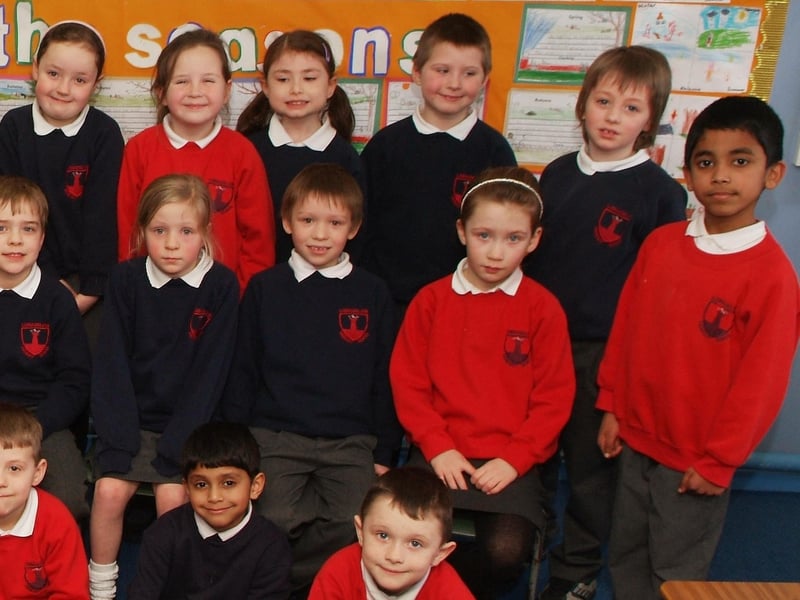 The P3 class at Lisnagelvin Primary School. LS10-137KM