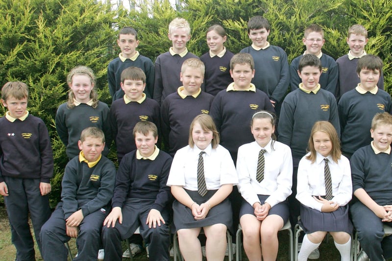 The P7 pupils at Central Primary School in Limavady. LV26-762MML