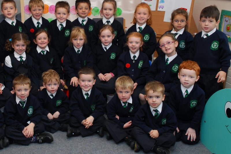 The P1 '4' class at St. Patrick's Primary School, Pennyburn. LS39-190KM