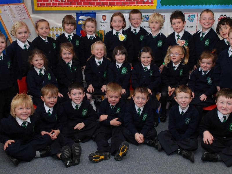 The P1 '1' class at St. Patrick's Primary School, Pennyburn. LS39-191KM