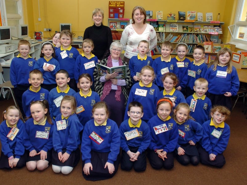 Pupils from Chapel Road PS who have taken part in a Primary 3 Literacy Project in conjunction with the Playhouse. Included, are Rosemary Quinn, storyteller and short story writer, Anne Kerr, teacher and Sharon Moran, education officer, Playhouse. (1204A11)