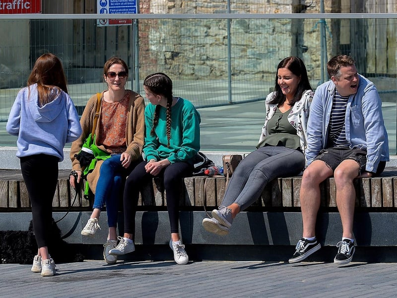 People make the most of the sunshine, on Sunday afternoon last, in Ebrington Square. DER2120GS – 007