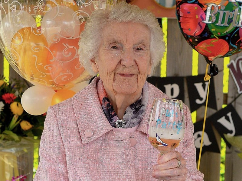 Sr. Philomena Donaghey celebrated her 100th birthday at Nazareth House Fahan yesterday afternoon. Photo: George Sweeney. DER2122GS – 050