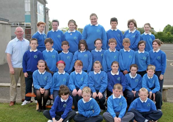 Mr Hegarty and his P7 leavers class at Termoncanice Primary School. Picture Inpresspics.com. 1706JM23