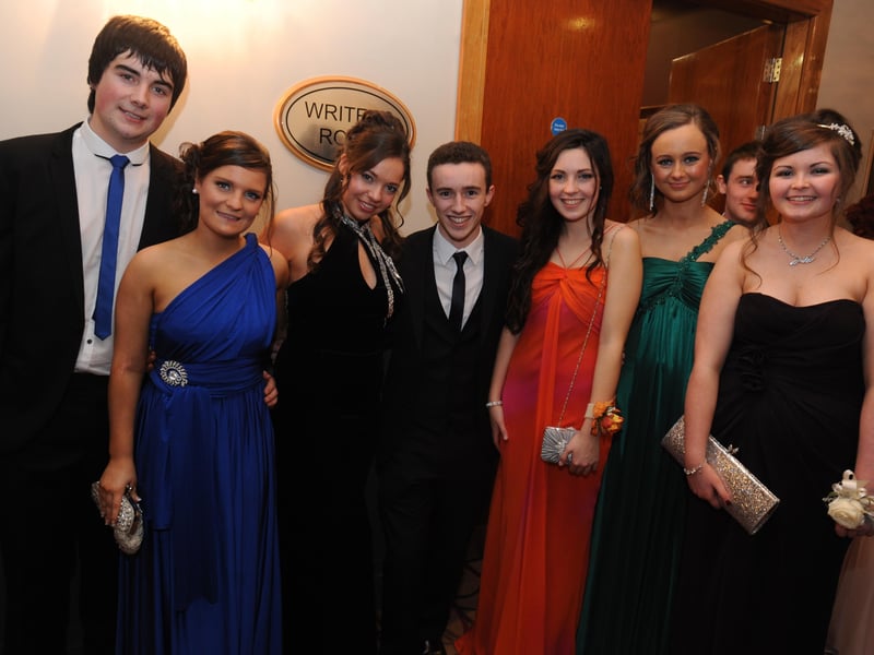 Conor O'Neill, Christina Mallett, Dervla Bradley, Fergal McCormack, Aiobhinn Loughlin, Nianh Burns and Roma McCloskey 
pictured at the Lumen Christi annual formal at the City Hotel. (1411SL18)