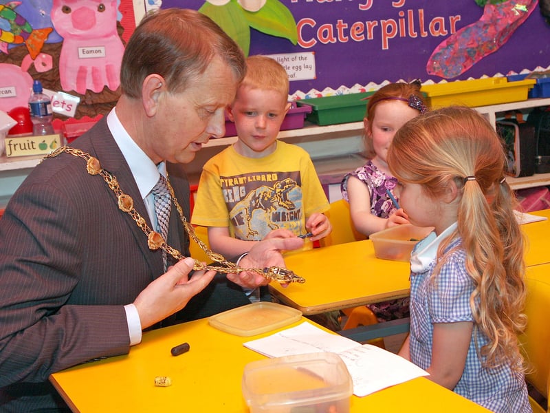 The Mayor showing his chain of office to children in class P1 on his courtesy visit to Broadbridge primary school.