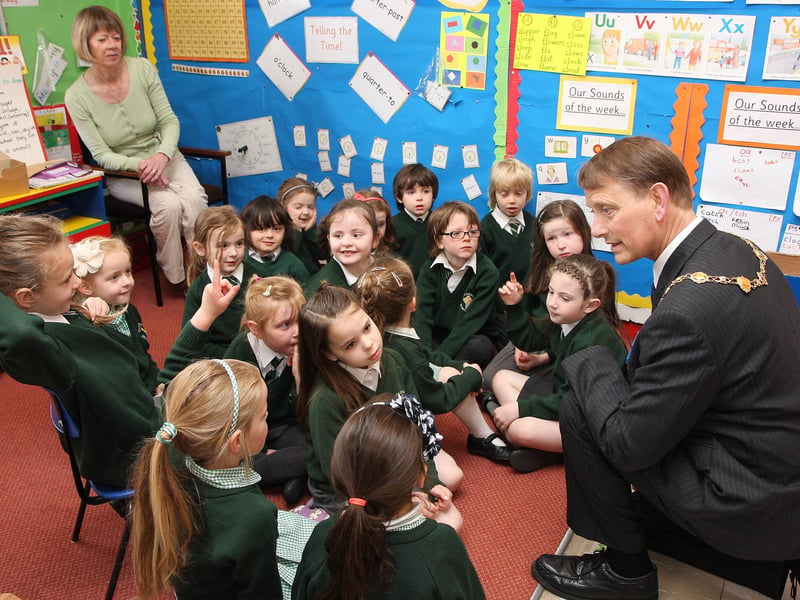 The Mayor of Derry Alderman Maurice Devenney, speaking to P1 pupils on his courtesy visit to St. Columba’s primary school, Newbuildings.