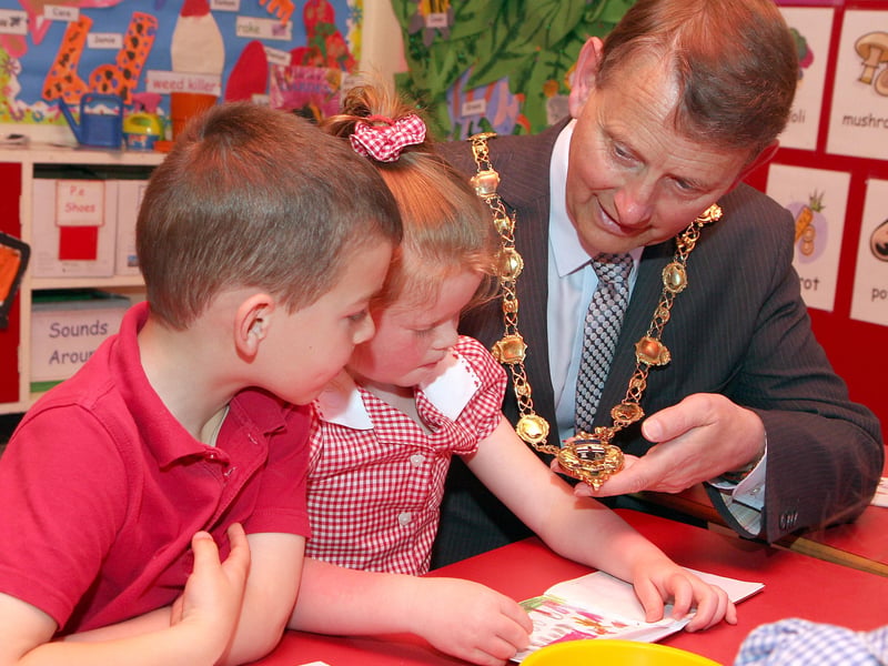 The Mayor showing his chain of office to children in class P1 on his courtesy visit to Broadbridge primary school.