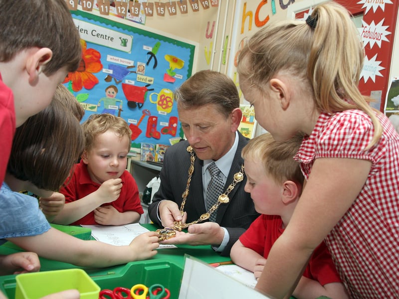 The Mayor showing his chain of office to children in class P1 on his courtesy visit to Broadbridge primary school.