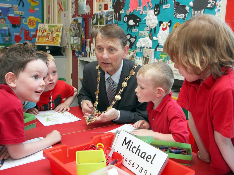 The Mayor showing his chain of office to children in class P1 on his courtesy visit to Broadbridge primary school.