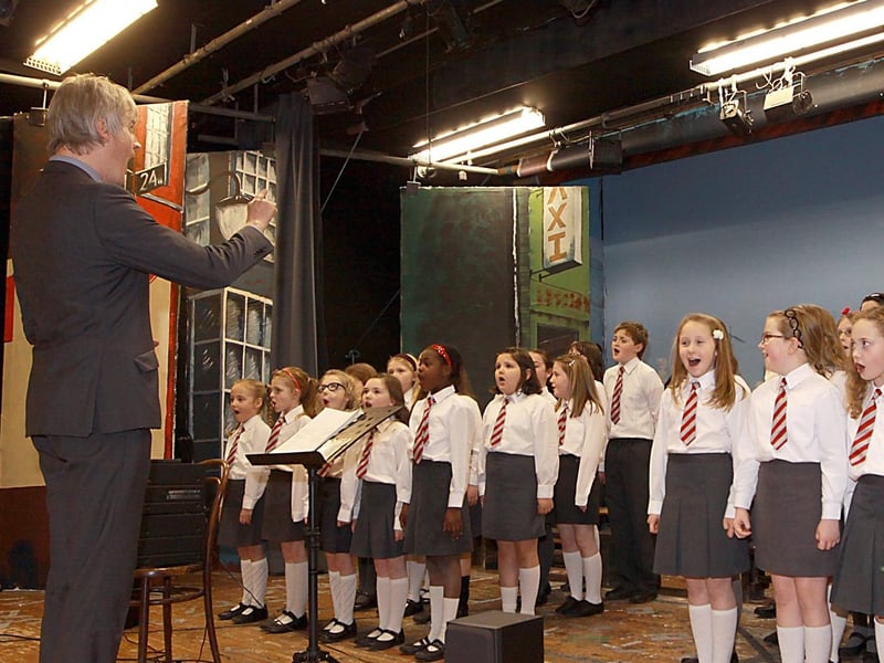 The Drumachose Primary School choir perform at the Limavady grammar Schools Christmas Fair. INLV4912-128KDR