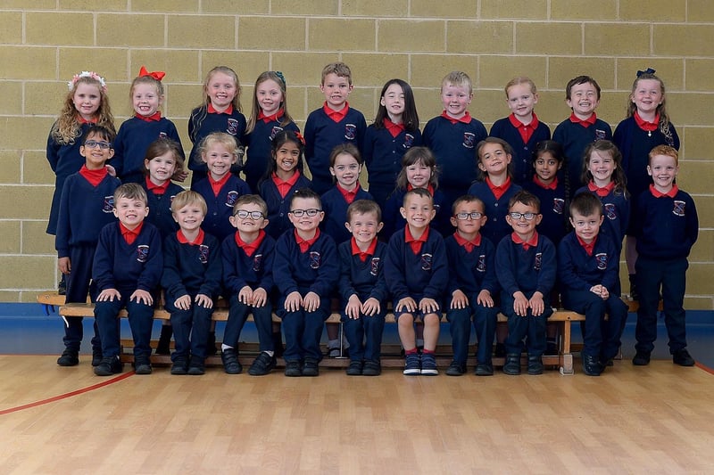 Mrs Quinn’s P1 class at Broadbridge Primary School, Derry. DER2123GS – 066
