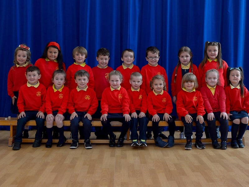 Mrs McColgan’s P1 class, Steelstown Primary School, Derry. DER2121GS – 044