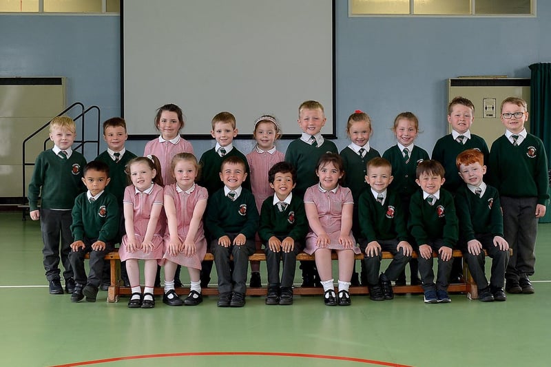 Mrs Cunningham’s P1 class at Greenhaw Primary School, Derry. DER2123GS – 060