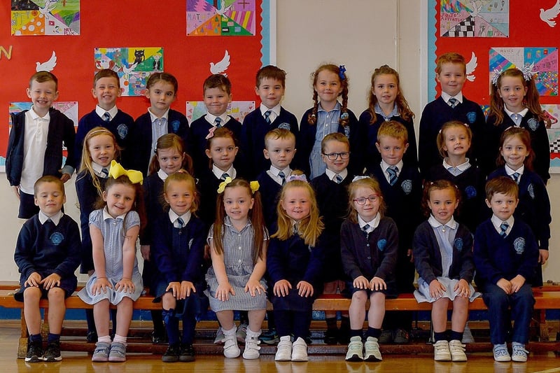 Mrs Coyle’s P1 class at Rosemount Primary School, Derry. DER2123GS – 054