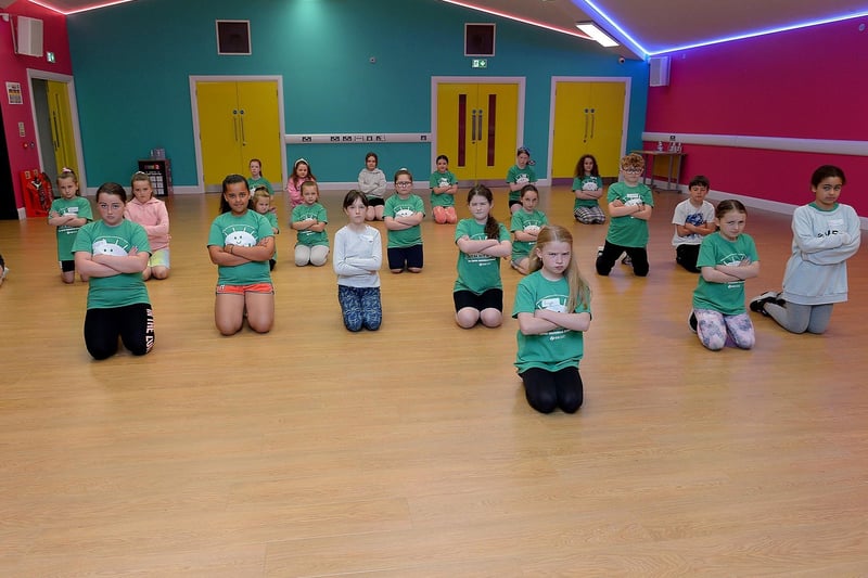 Children from Purple Group who took part in the Studio 2 Annie themed Summer Scheme pictured earlier this week. DER2127GS - 014
