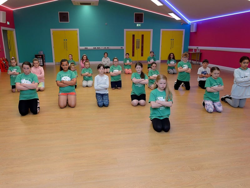 Children from Purple Group who took part in the Studio 2 Annie themed Summer Scheme pictured earlier this week. DER2127GS - 014