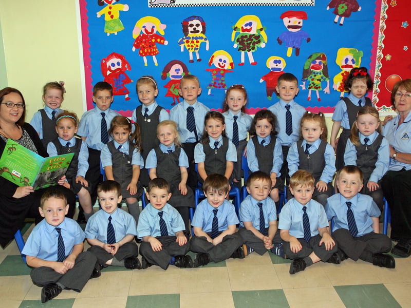 Mrs. Organ's P1 class at St. Anne's PS, Rosemount. On right is Mrs. Duffield, Classroom Assistant. DER3713JM022