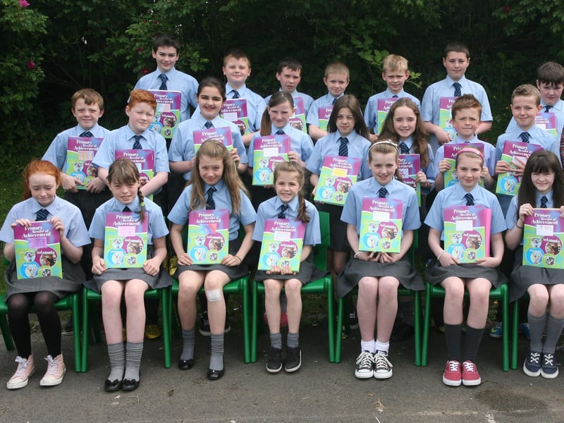 Mrs. Siobhan Gillen's P7 class at St. Anne's PS, Rosemount, pictured this week after receiving their 'Records of Achievement' awards at the annual prizegiving. 2506JM02