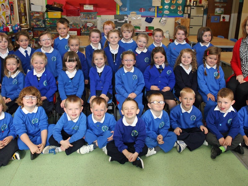 Mrs. Quigley's P1 class at Termoncanice PS, Limavady. DER3813JM043