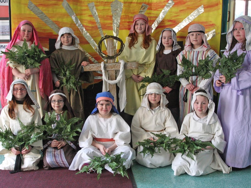 The 'Pslam wavers' who took part in the Passion Play at Termoncanice PS, Limavady on Wednesday morning. 2803JM96