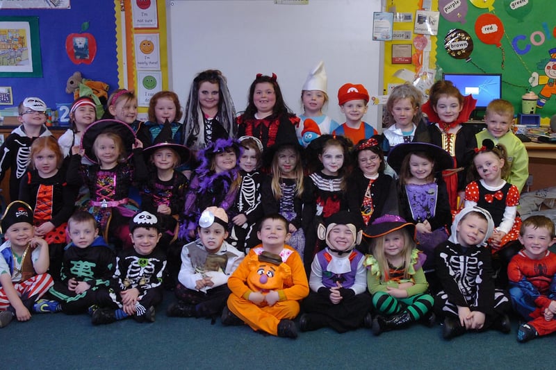 P1 pupils at Faughanvale Primary School enjoy their Halloween fancy dress party. (DER4413PG017)