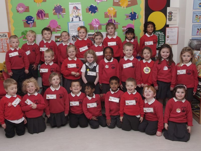 The children in class P1 'D'. INLS4213-107KM