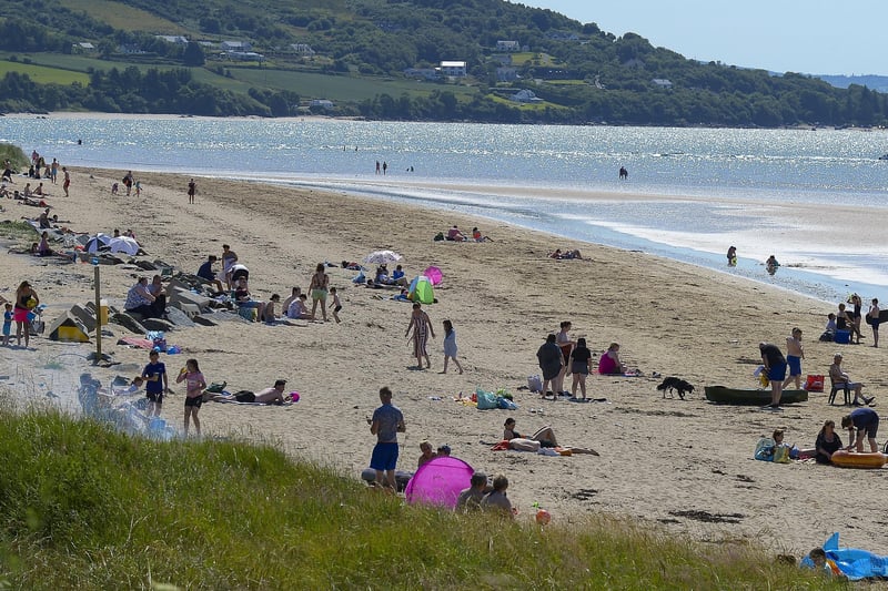 Lisfannon beach, on Saturday afternoon last. People from Derry flocked to beaches around Inishowen to enjoy the fine weather. Photo: George Sweeney. DER2128GS – 048